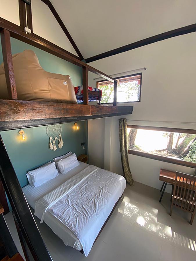 Chomjan Resort Koh Phayam Exterior photo