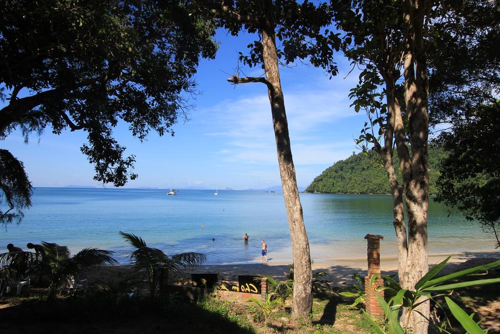 Chomjan Resort Koh Phayam Exterior photo