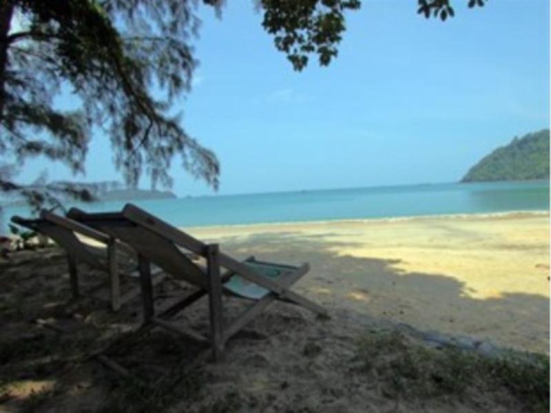 Chomjan Resort Koh Phayam Exterior photo